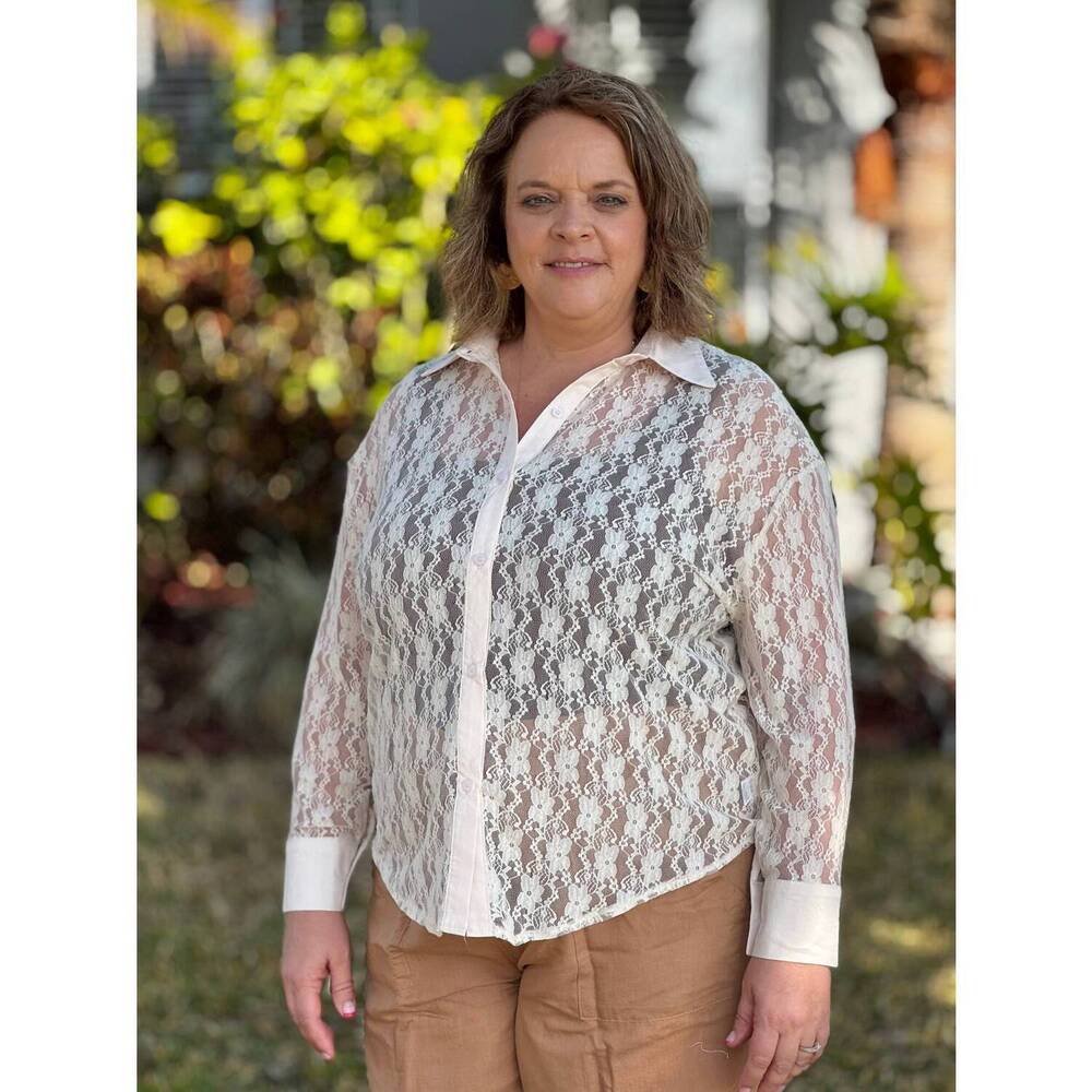 NEW SOUTHERN GRACE kathryn lace top in ivory